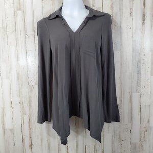 5/$25 Pleione Womens Top S Gray 100% Rayon Tab Sleeve V Neck J12
